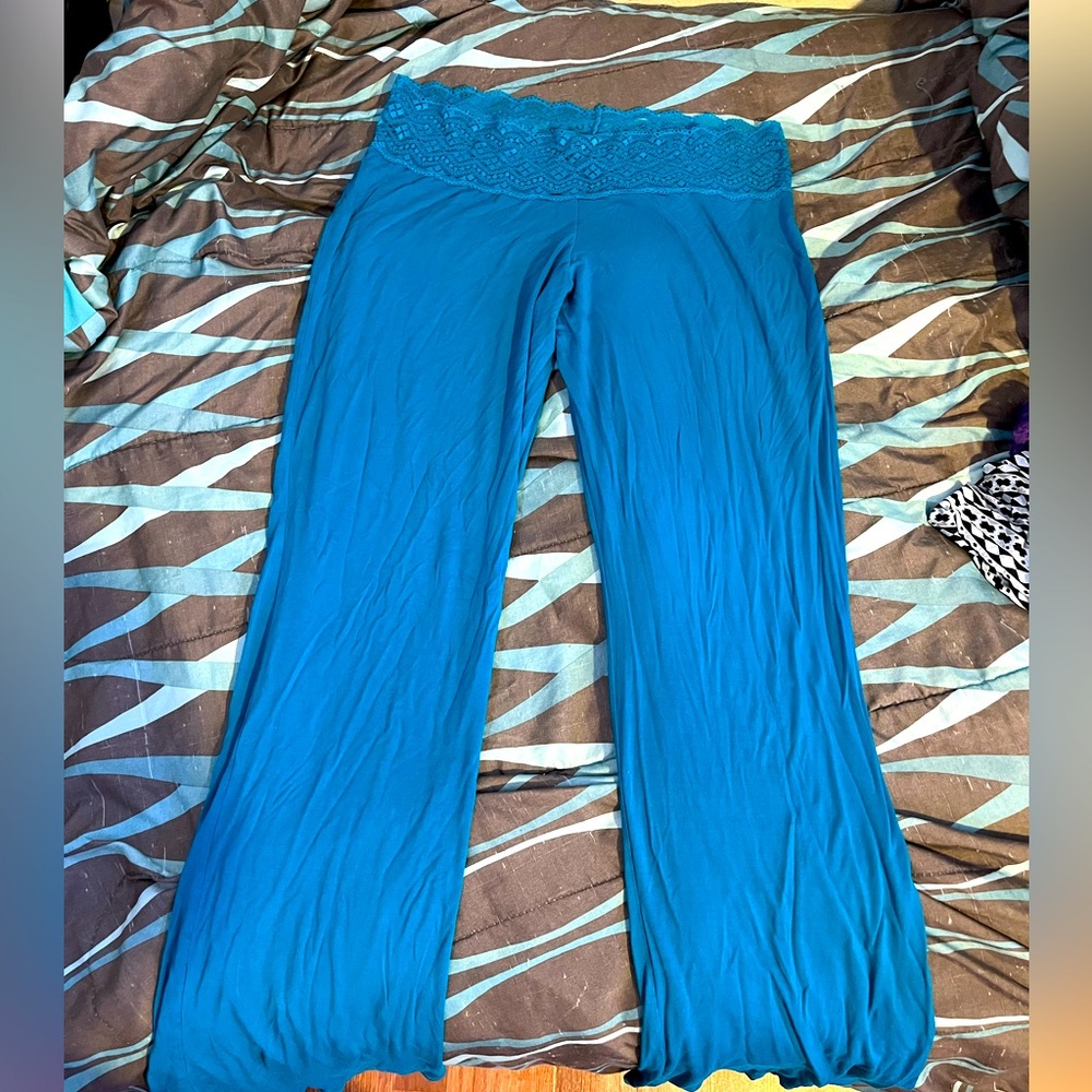 blue lace trim flare leggings